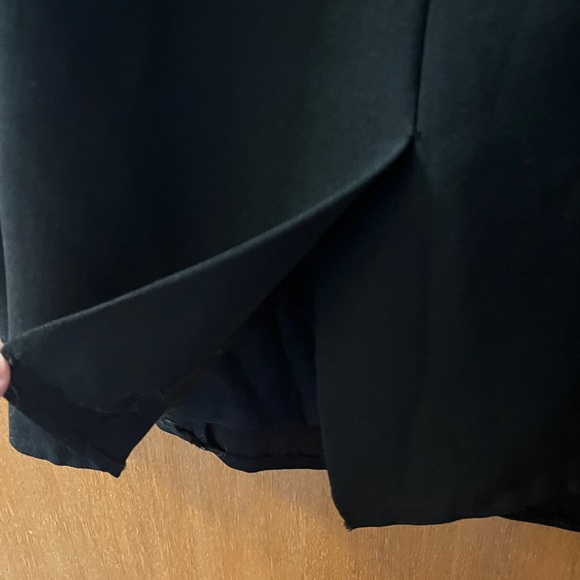 Mariana Petite Black Dress - Picture 5 of 5